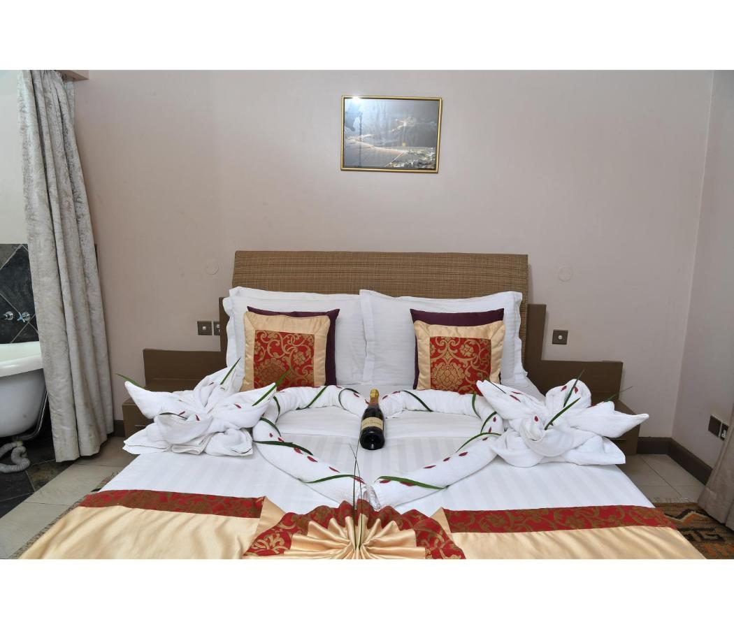 Hillpark Hotel Nairobi Buitenkant foto